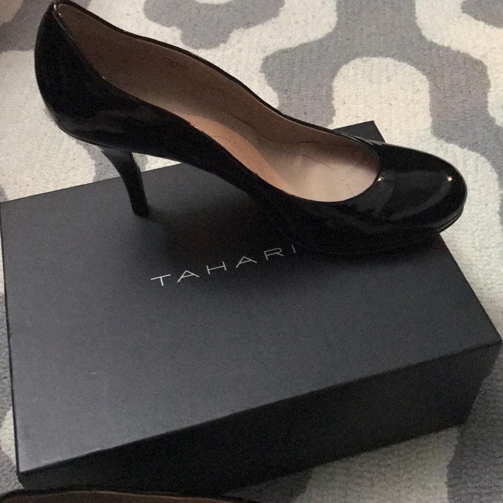 Patent leather Tahari pumps